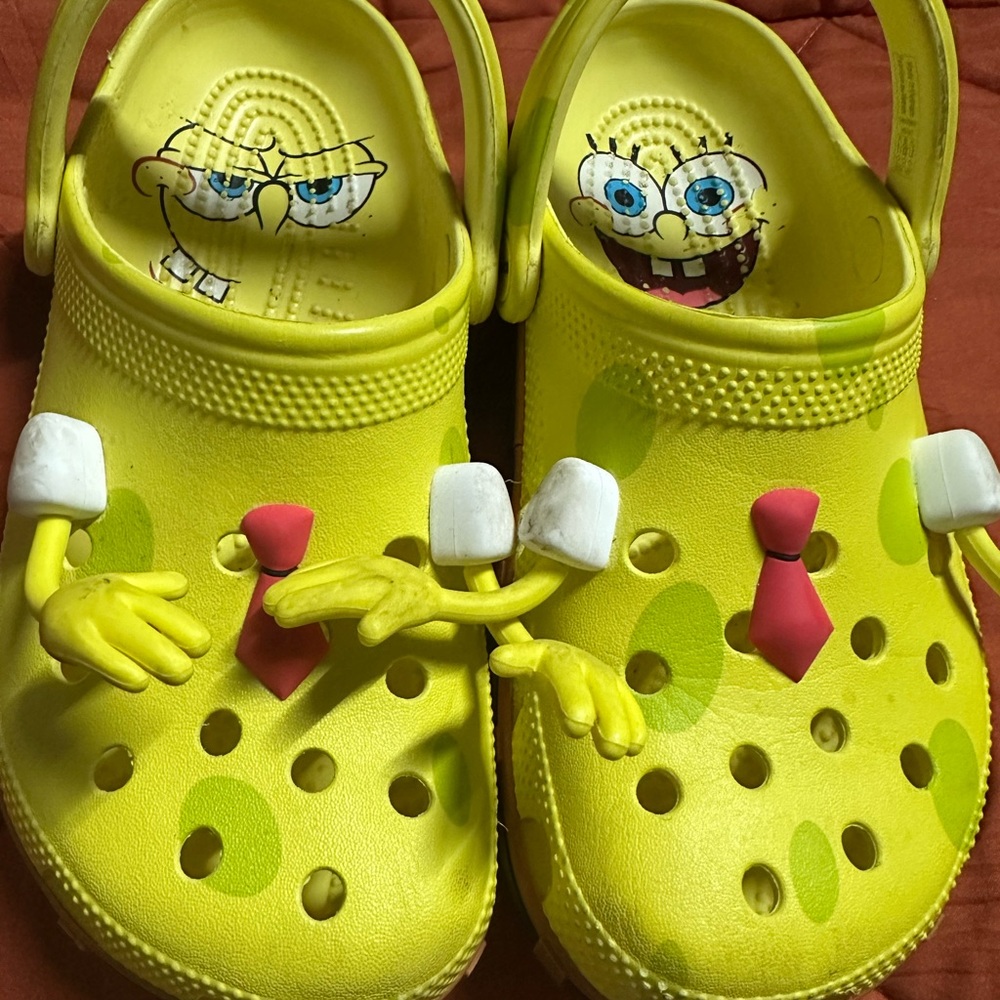 CROCS SpongeBob Yellow Clog Sandals